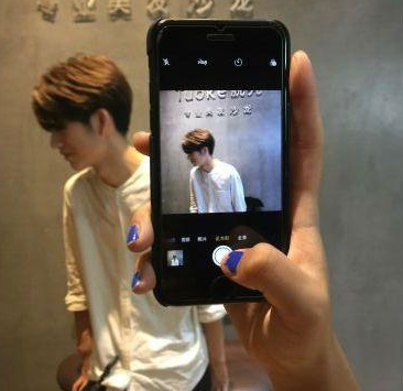 最帅吹头丽水小哥爆红 开微博粉丝一夜涨36万