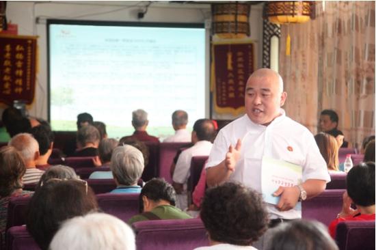 姜董表示,顺来福集团有能力、有信心,将居家养老服务推向全社会,真正意义上做到 “让子女放心,让父母安心”。