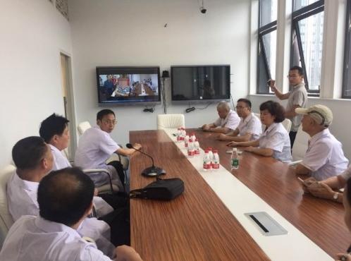 (图注:成中医专家团队通过微医系统给九寨沟当地提供远程会诊服务)