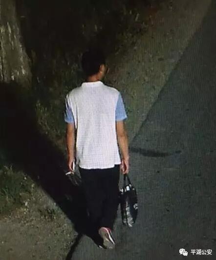 嘉兴一男子深夜纸箱做掩护 撬开超市门盗走财物