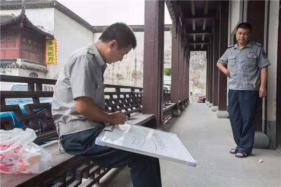 杭州1保安擅长心算跟计算器一样精准 曾参加最