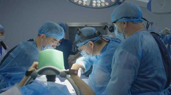 浙男子研究人体冷冻10年 曾是中国人体冷冻复