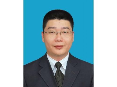 赵宇,现任中共杭州市委办公厅副主任,拟任中共杭州市委副秘书长。