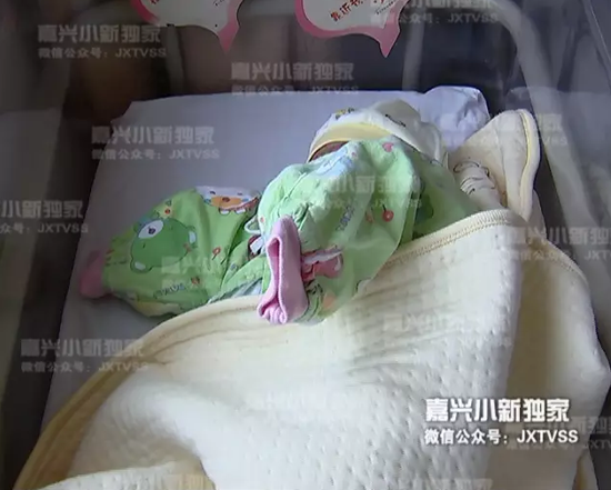 医生提醒,胎儿足月后,孕妇一定要多注意观察身体变化,尤其是生二孩的孕妇。