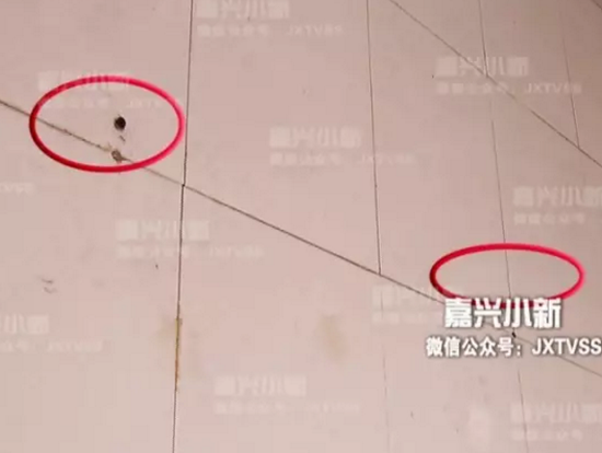 嘉兴1房东擅闯女租客房间 警察调解反遭其殴打