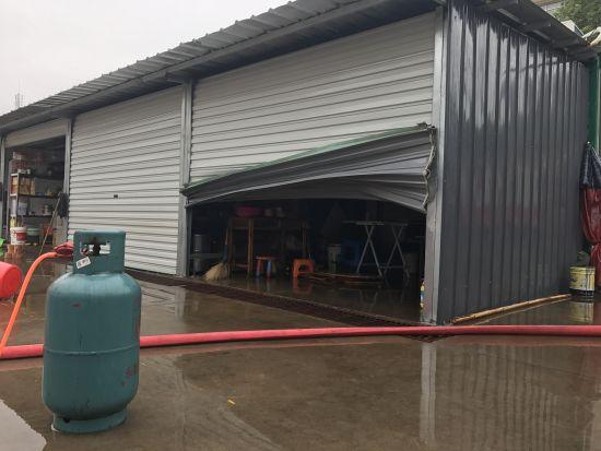 金华一服装店发生煤气泄漏 百米之外能闻到刺