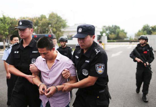 浙江警方破获18年前命案 逃犯携妻漂白身份终落网
