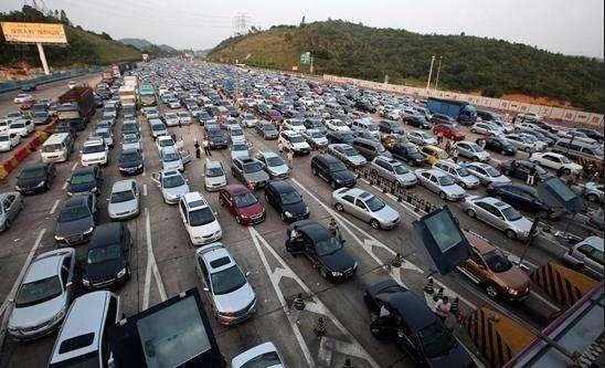 国庆返程高峰即将到来 杭州交警发布高速返程