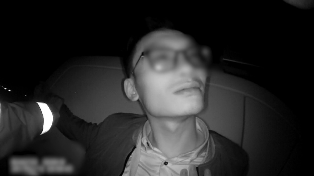 浙江一男子醉酒驾驶高速上耍酒疯 被依法刑拘