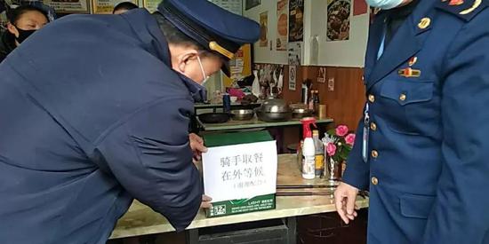 △设置取餐台减少人员接触