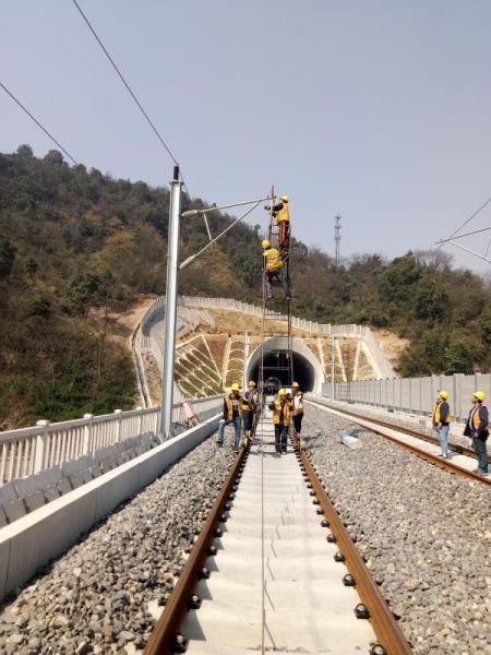 杭黄铁路浙江段施工现场 中铁电气化局集团一公司提供