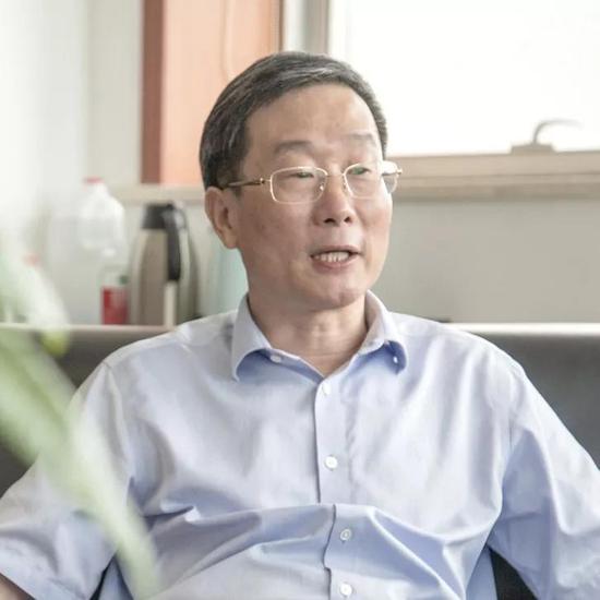 梦见集团董事长_国岳集团董事长夫妻照(3)