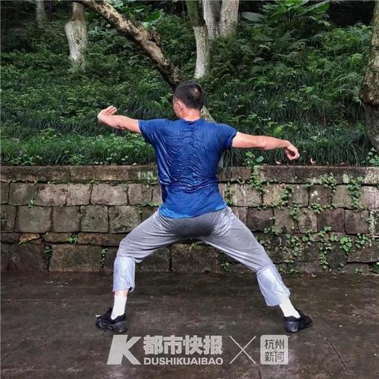 2018年5月,华盖山,汗流浃背锻炼的人。