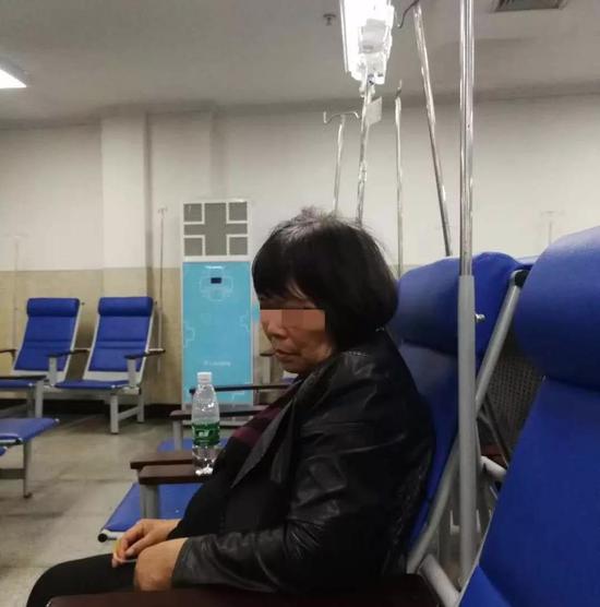 (陈卫华母亲)
