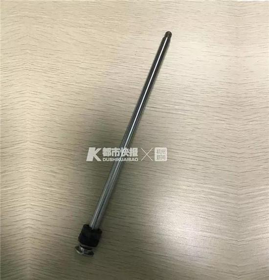 刺入70岁倪大伯前胸的就是这根30厘米长的轴针 医院供图