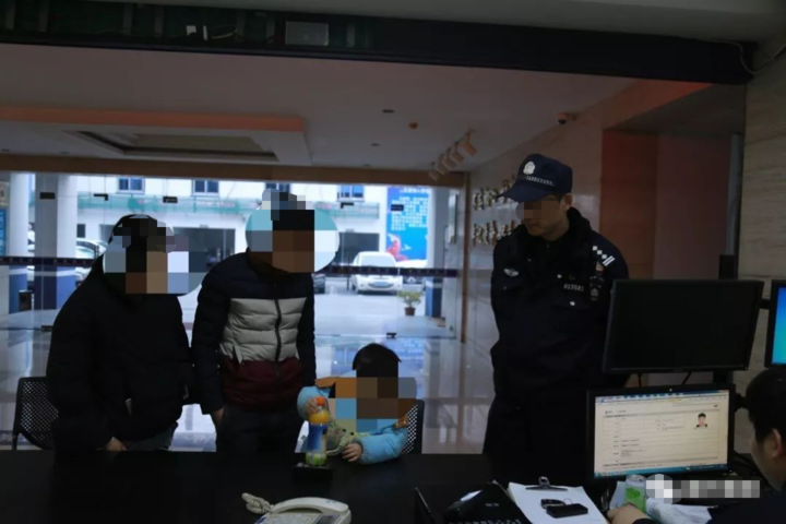 拱墅的警察叔叔们给防走失做指南,大家不妨学习一下: