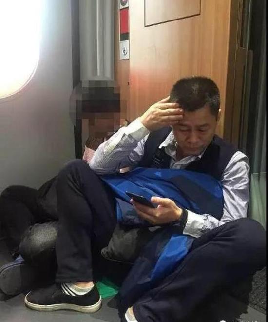 被歹徒连刺六刀大难不死