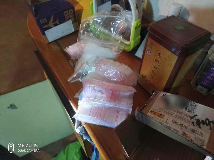 2018年12月,江涛最后一次向王力“进货”,付了2万元钱后,两人再无联系。