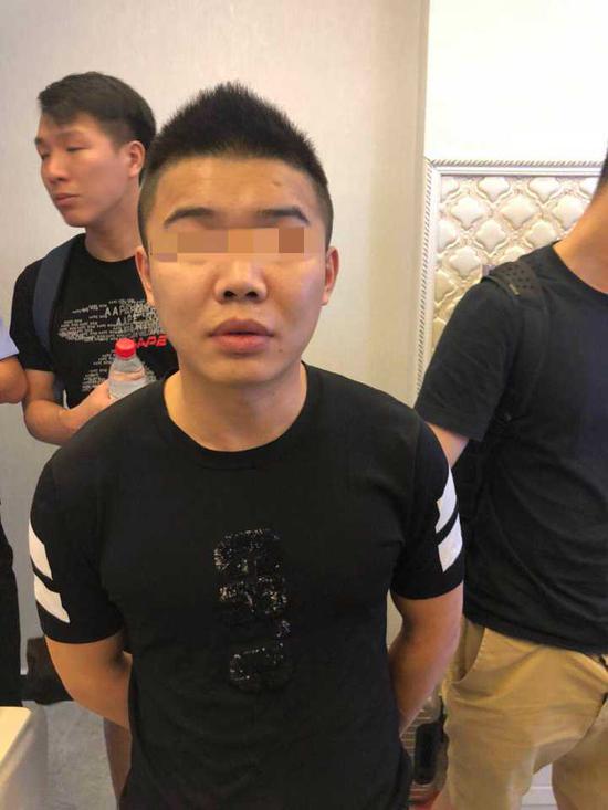 嫌疑人王某某