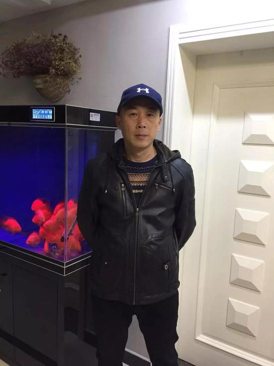 热心大汉“应江雁”