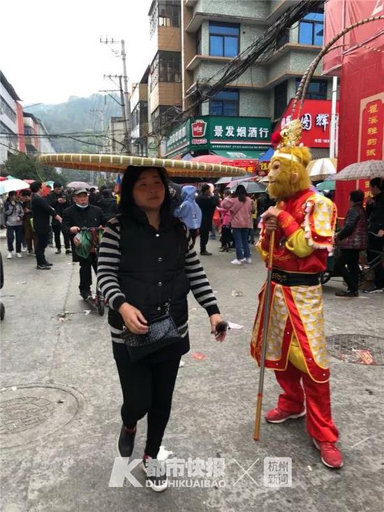 2018年3月,瞿溪镇,这本事孙悟空也得站一边。