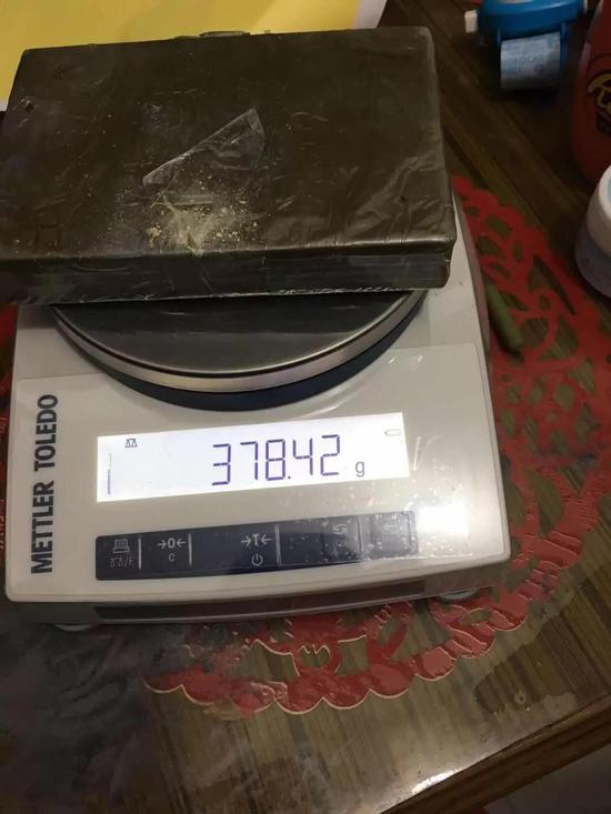 一包可疑固体的重量