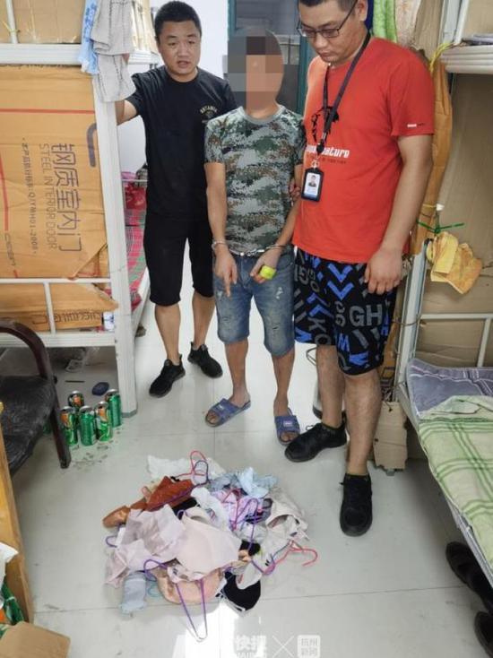 偷妈妈内衣_偷内衣(2)