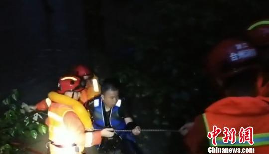 图为:救援现场。仙居县委宣传部供图