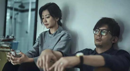 重新思考我们与恶的距离