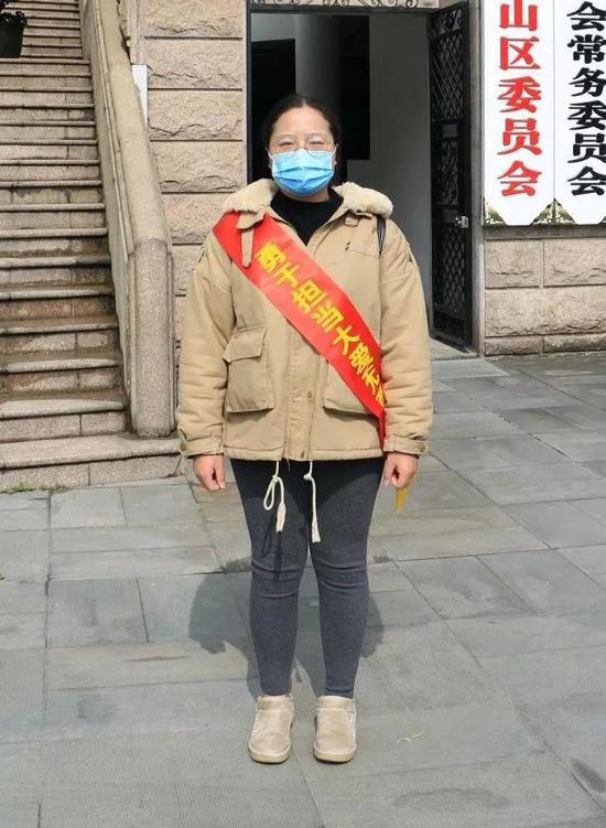 王丹(上)、陈飘维(下)是队中年龄最小的队员