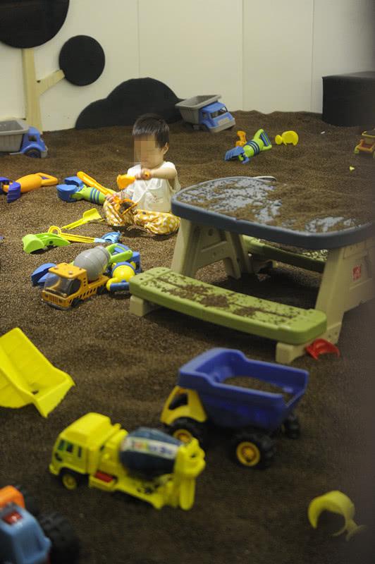 温州2岁小孩耳朵化脓长肉芽 医生手术取出1颗