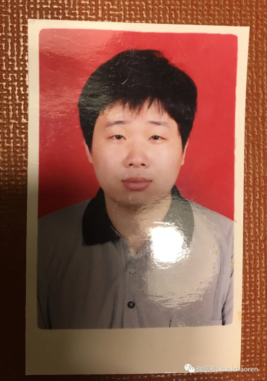 王斐