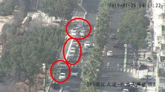 ▲滨江大道望滨路路口附近