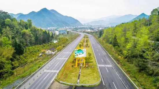S325省道台州黄岩段风光 王敏智 摄