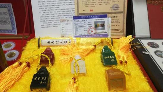 花了30多万买了满屋子的“收藏品”