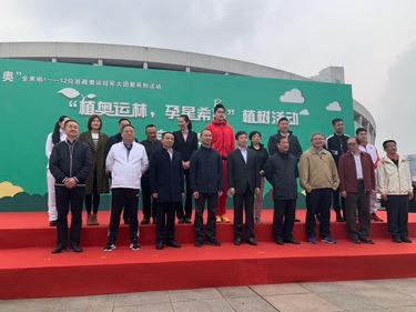 图为活动现场 杨德杰 摄