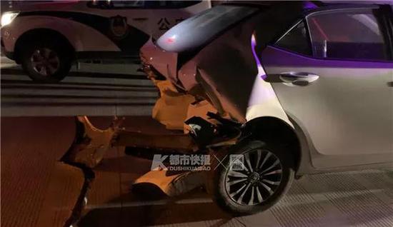 丰田“三厢车”秒变“两厢车”