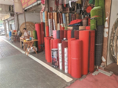 白线内为允许出店经营范围