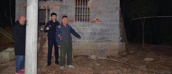 “甜蜜”盗窃终被抓。 周文莞 摄