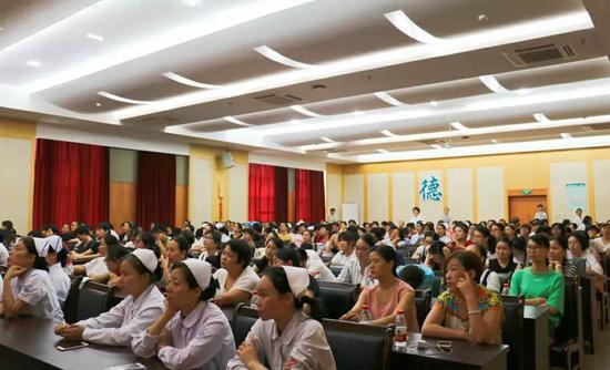 上虞人民医院首届娥江医学论坛护理学术月落