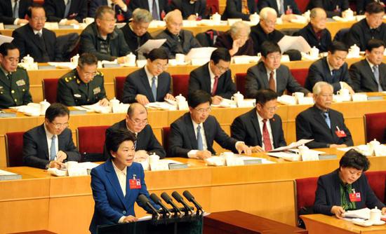 浙江省政协十二届二次会议开幕式。 张茵