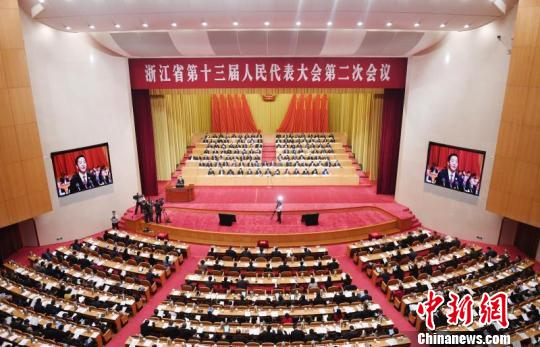 图为:浙江省第十三届人民代表大会第二次会议现场 王刚 摄