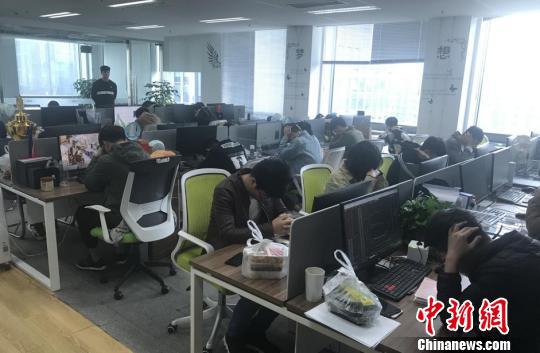 图为:抓捕现场。台州温岭警方供图