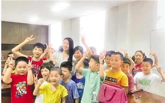 小学生英语课堂情景短剧,小学生英语课堂情景短剧怎么拍