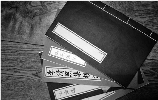 学生作业展示的线装书。 本文图片 钱江晚报