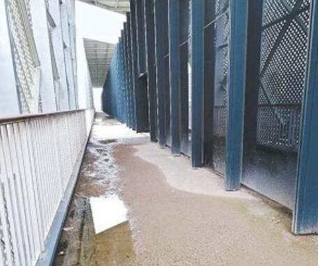 金华义乌湿地公园荒废多年 空中商业街不知何