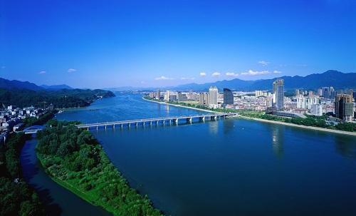 桐庐一江两岸美景