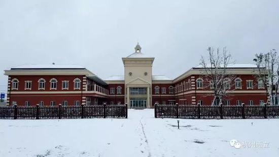 惠立幼儿园雪景