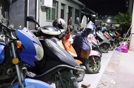 玉环市委书记林先华夜查居住出租房消防安全