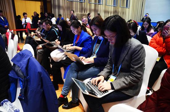 互联网巨头马化腾杨元庆罗振宇齐聚乌镇 大咖